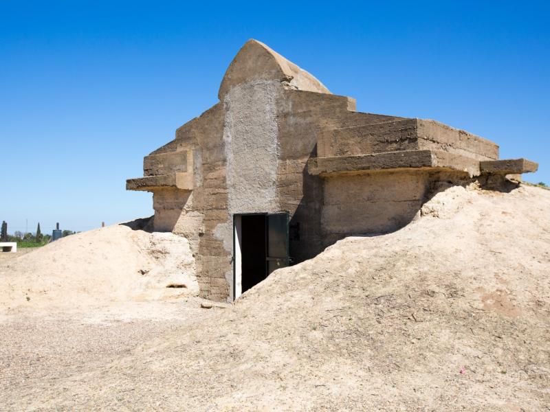 VISITA AL MONUMENTO MEGALÍTICO DE LA PASTORA EN VALENCINA DE LA CONCEPCIÓN